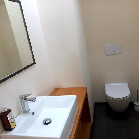 Apartment Hisa Lukc