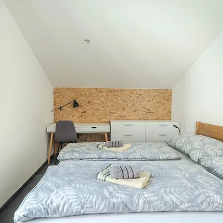 Lukc With Free Parking Apartman