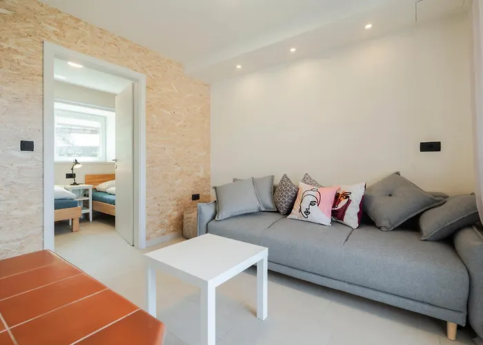 דירה Lukc With Free Parking