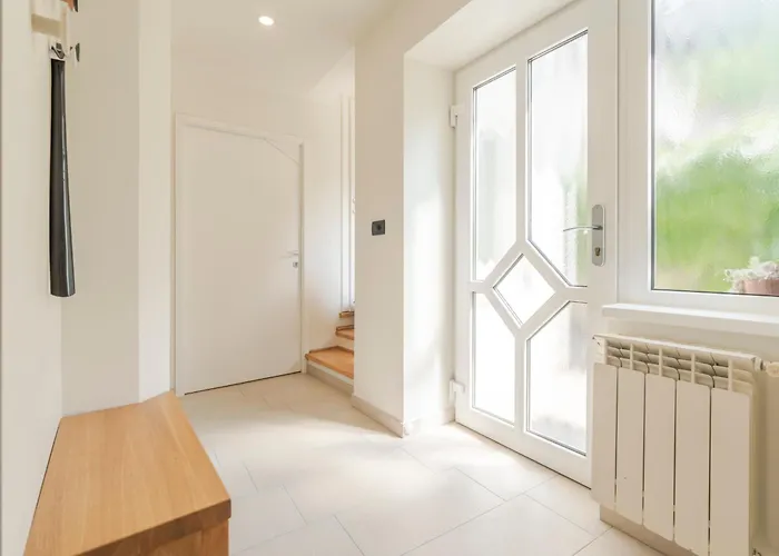 דירה Lukc With Free Parking