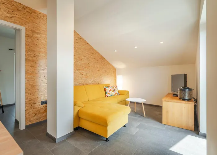 Апартаменты Lukc With Free Parking Кобарид