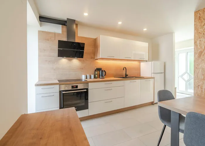 Lukc With Free Parking