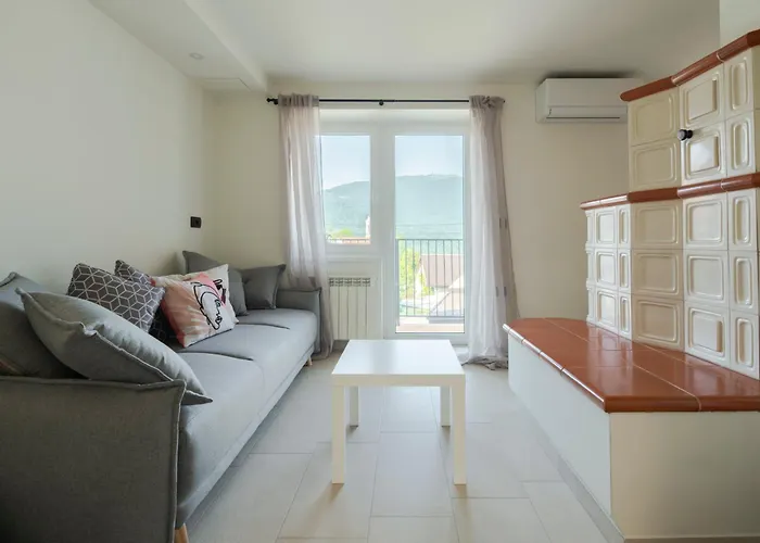 Lukc With Free Parking Апартаменты *