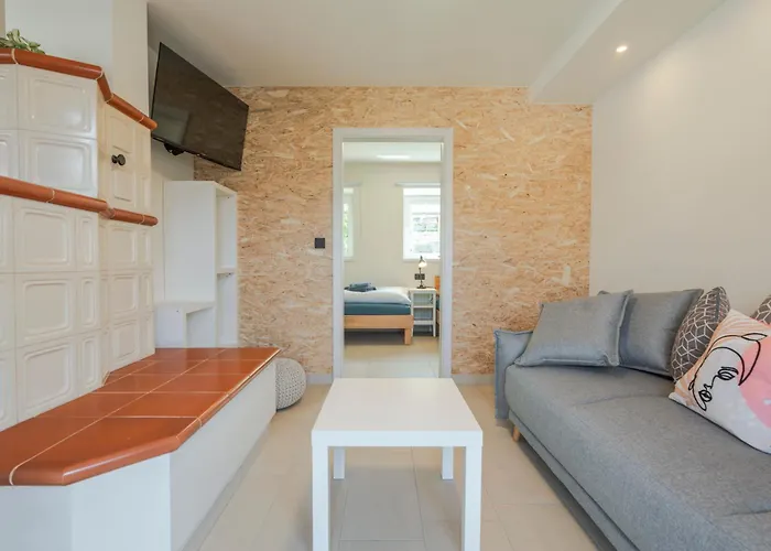 Lukc With Free Parking דירה